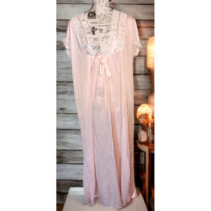 Vintage Union Made Women's Nightgown, Pink, Lace, Size Large, USA, Short Sleeve